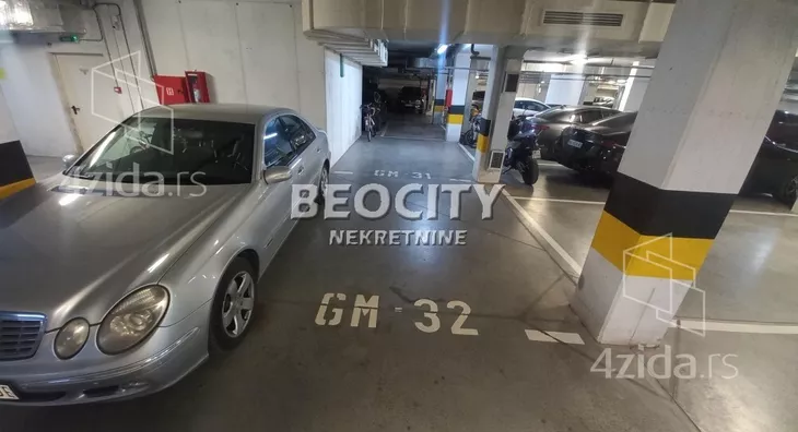 Garaža/Parking | 4zida