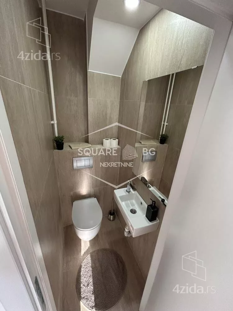 Četvoroiposoban stan | 4zida