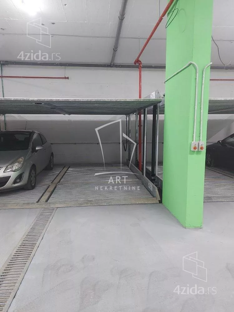 Garaža | 4zida