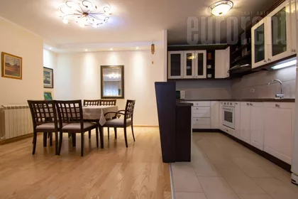 BEŽANIJSKA KOSA 1 | 4zida.rs