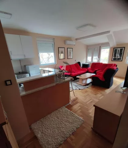 Železnička stanica | 4zida.rs