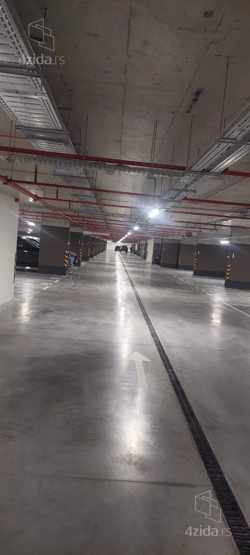 Parking | 4zida