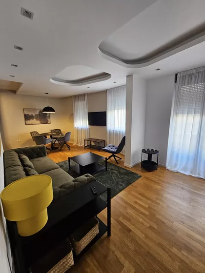 Mome Kapora | 4zida.rs