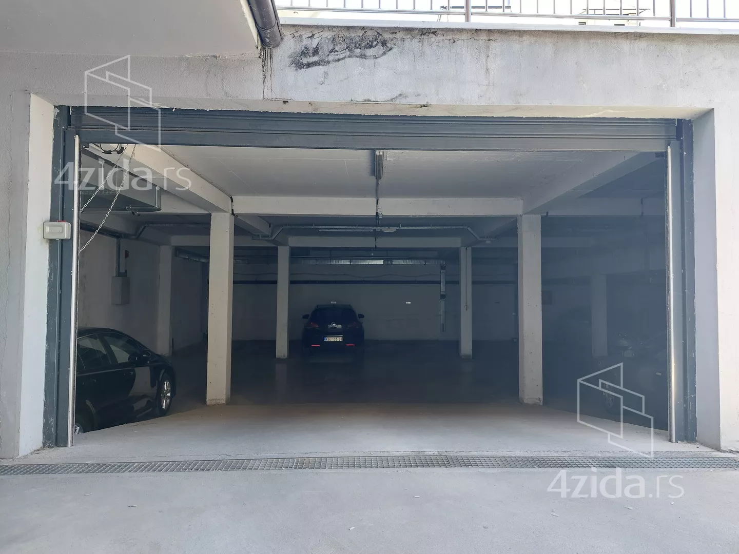 Garaža | 4zida