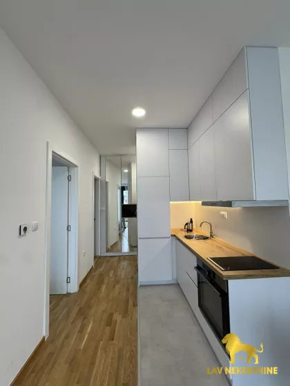 KOSANČIĆ IVANA | 4zida.rs