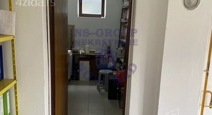 Lokal | 4zida