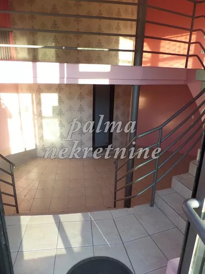 Centar preko Lepenice | 4zida.rs