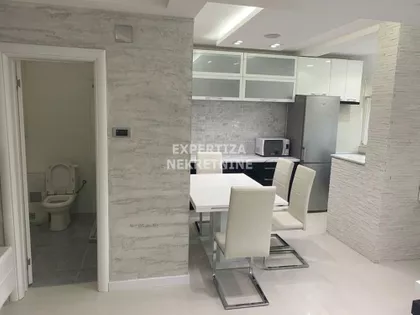 Republička | 4zida.rs