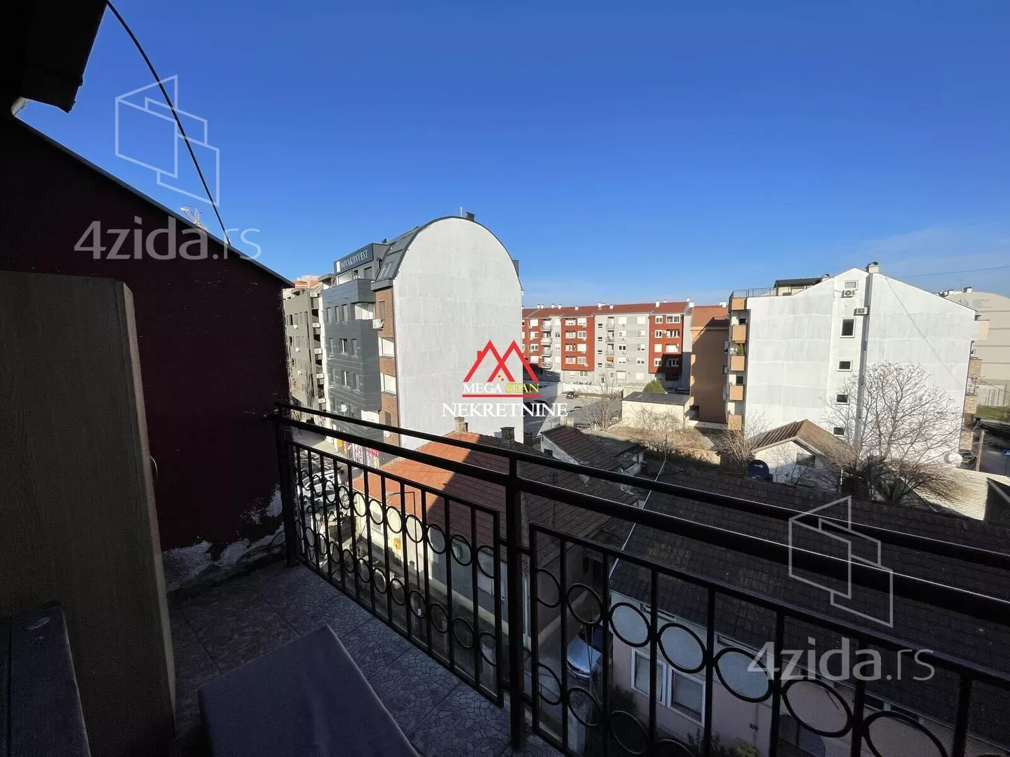 Dvoiposoban stan | 4zida