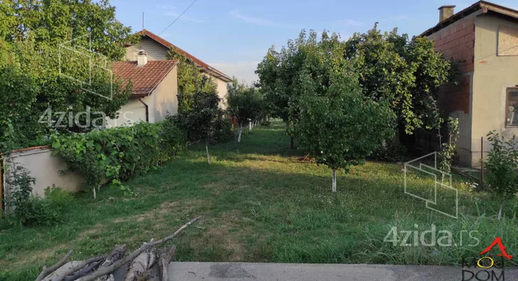 Plac | 4zida