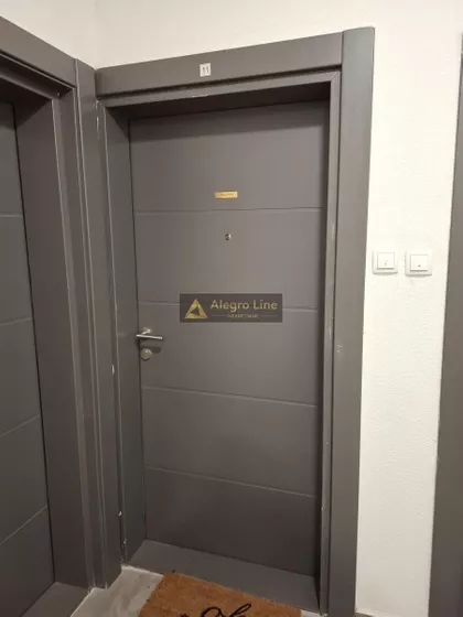 Marine Veličković | 4zida.rs