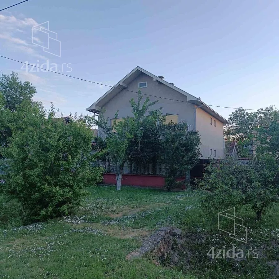 Kuća | 4zida
