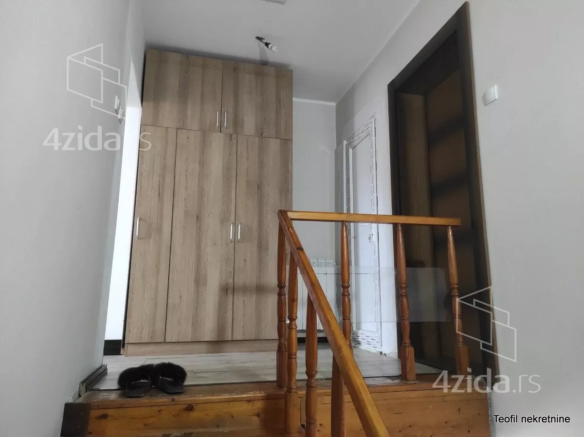 3-etažna kuća | 4zida