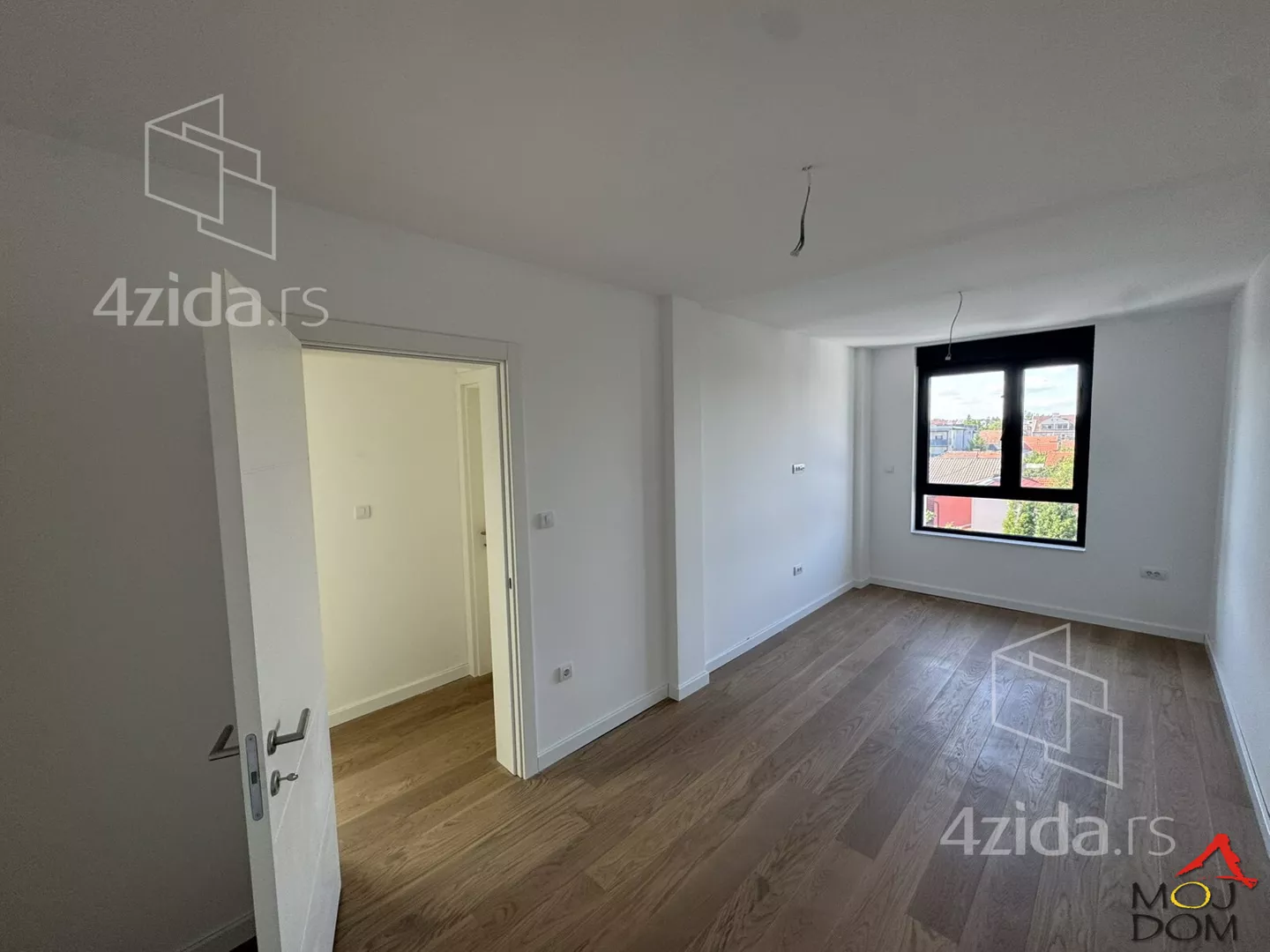 Šestosoban stan | 4zida