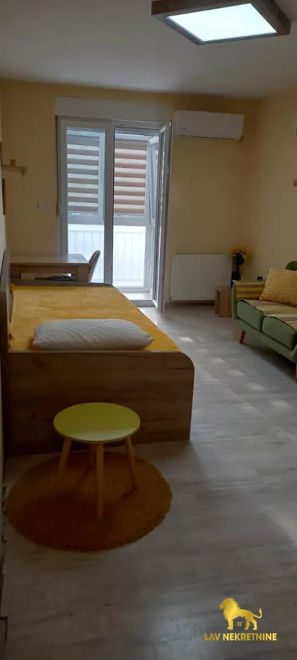 VOJVODE ŠUPLJIKCA | 4zida.rs