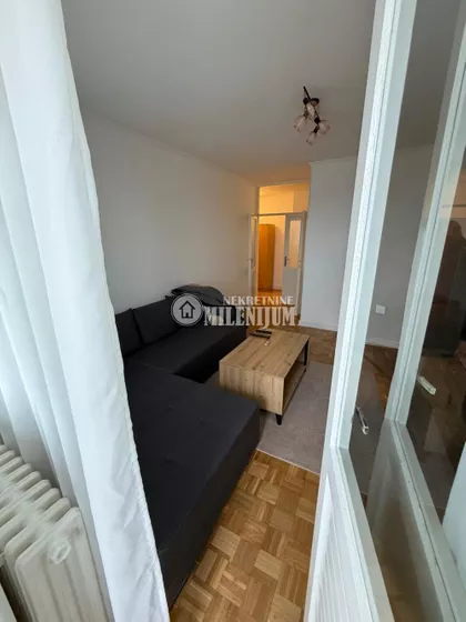 Mića Radakovića | 4zida.rs