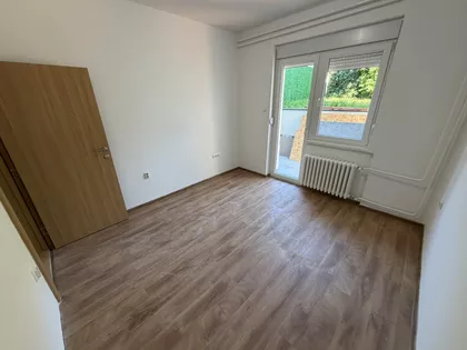 Sremska Kamenica | 4zida.rs