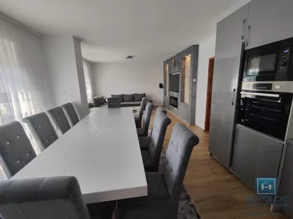 Budžino Brdo | 4zida.rs