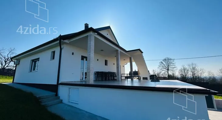 2-etažna kuća | 4zida