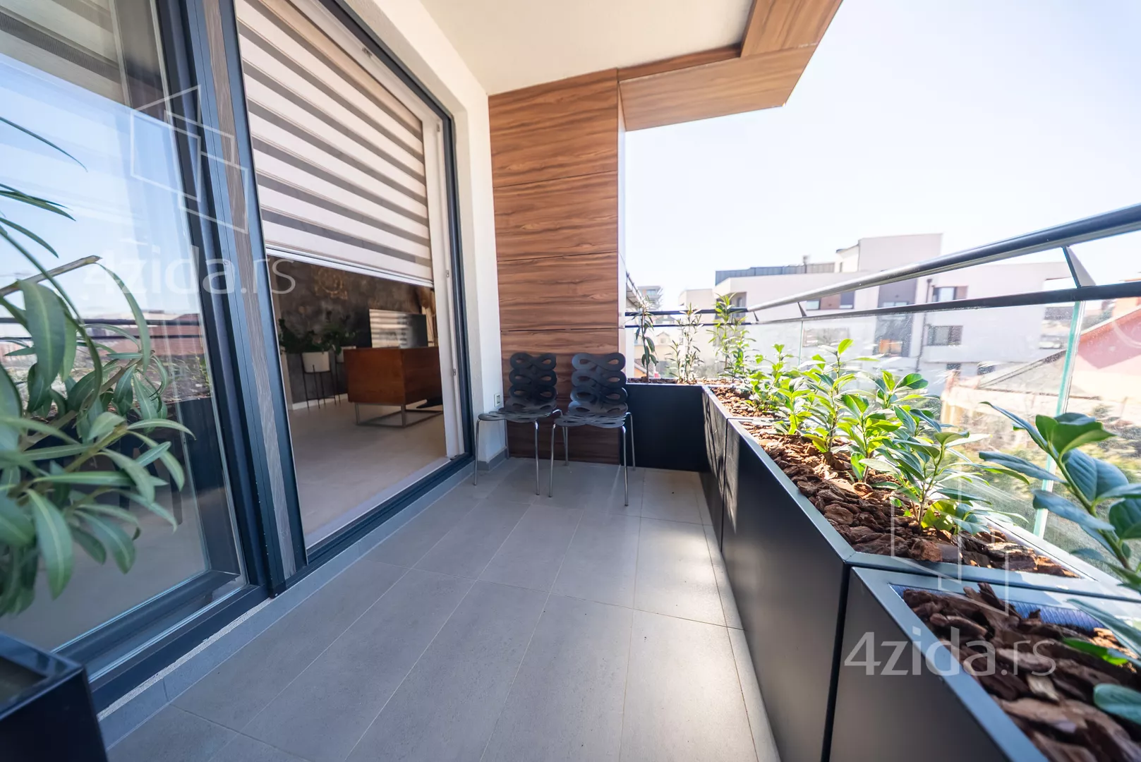 Petosoban stan | 4zida