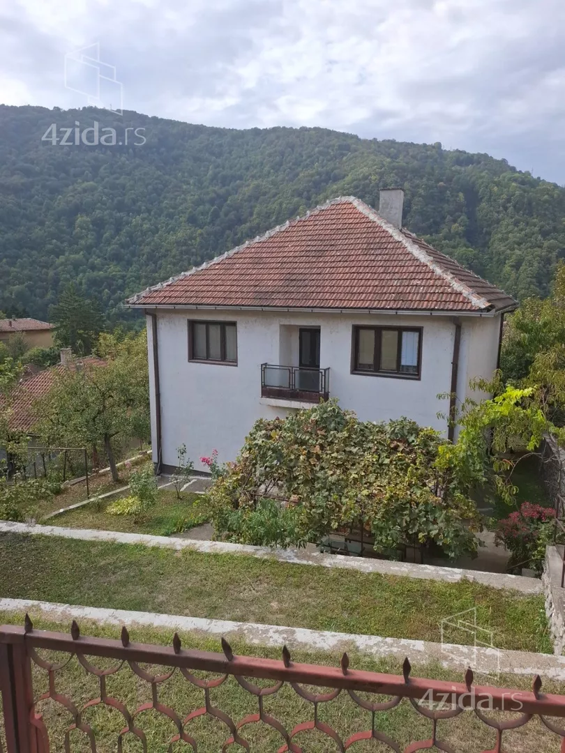 2-etažna kuća | 4zida