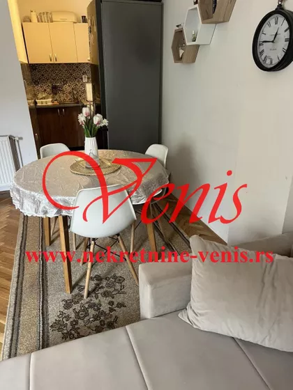 Valentina Vodnika | 4zida.rs