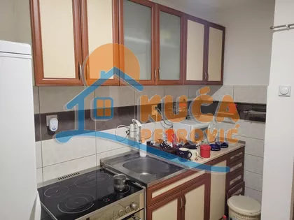 Rentgenova | 4zida.rs