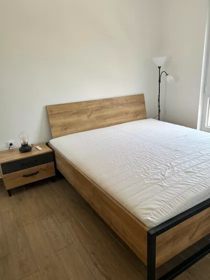 Novosadska 4 | 4zida.rs