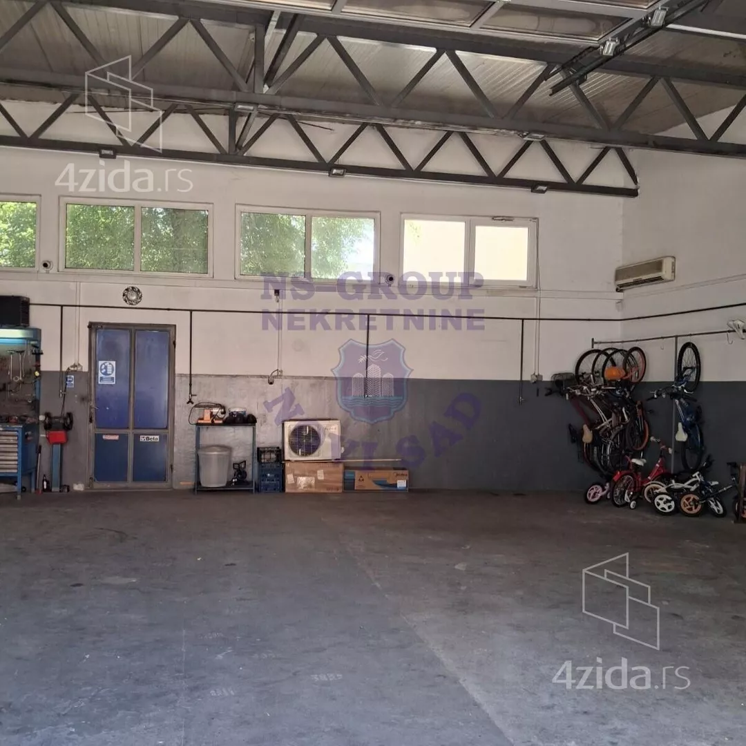 Lokal | 4zida