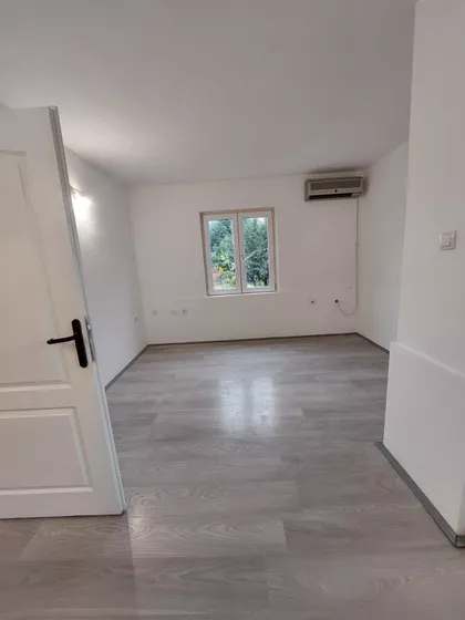 Konstantina Jovanovića 16 | 4zida.rs