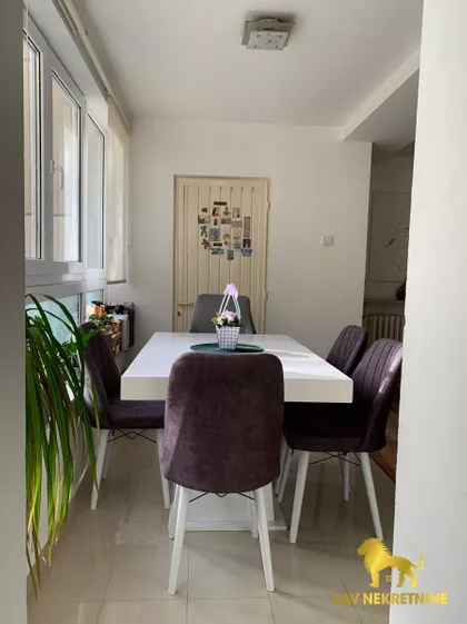 BALZAKOVA | 4zida.rs