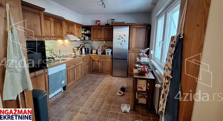 3-etažna kuća | 4zida