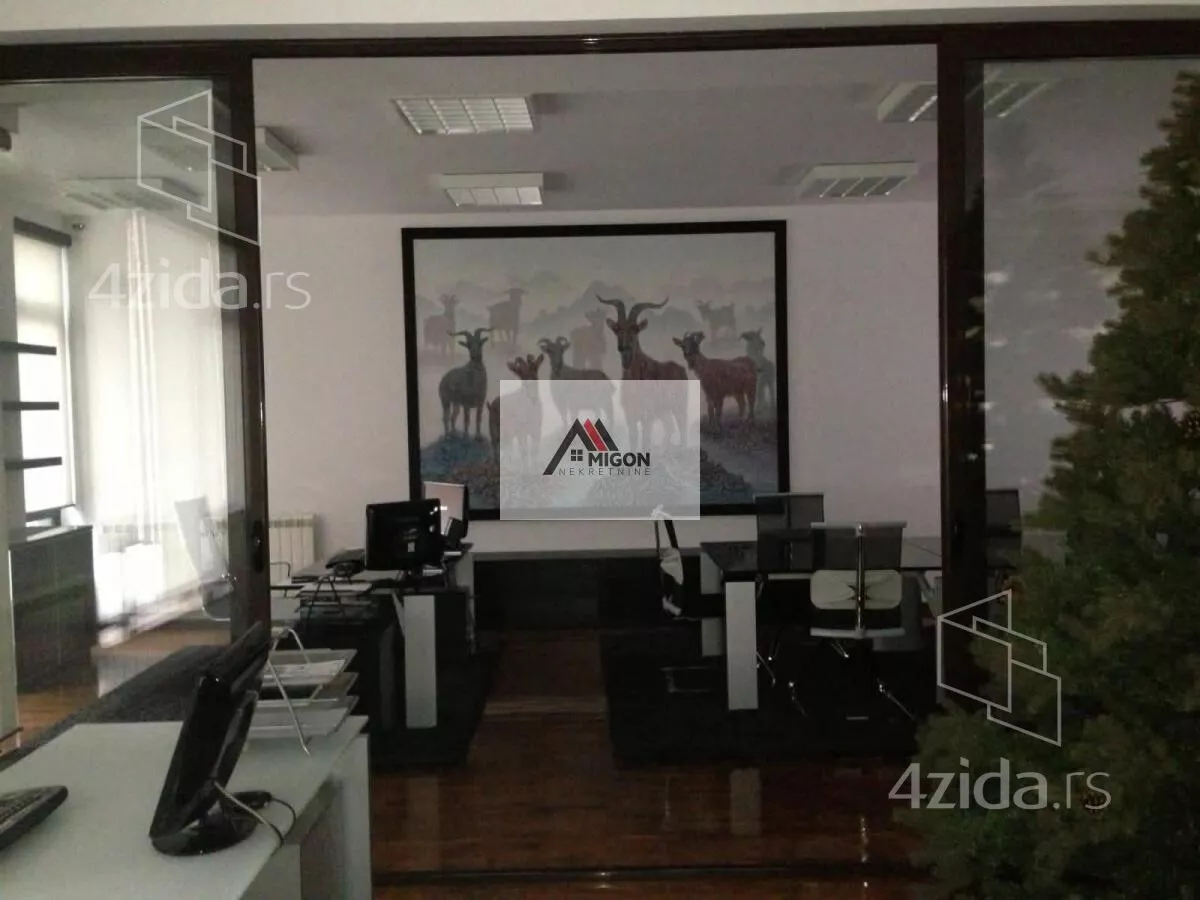 Poslovni prostor | 4zida