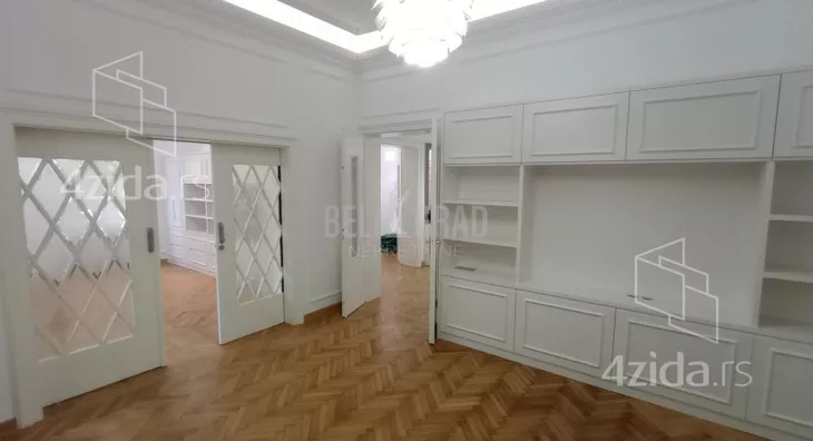 Četvoroiposoban stan | 4zida