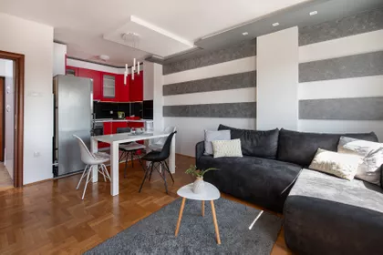 Žarka Zrenjanina 12 | 4zida.rs