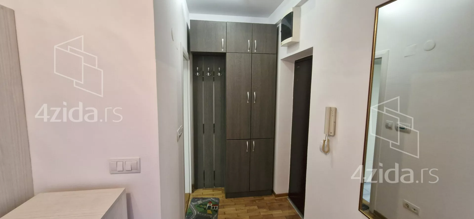 Garsonjera | 4zida