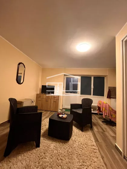 Julino Brdo | 4zida.rs