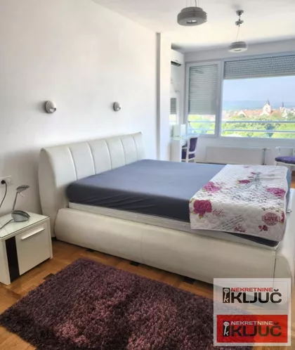 Bulevar Patrijarha Pavla (Somborski Bulevar) | 4zida.rs