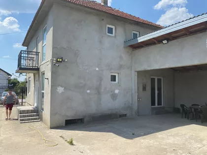 Dobrovoljačka | 4zida.rs