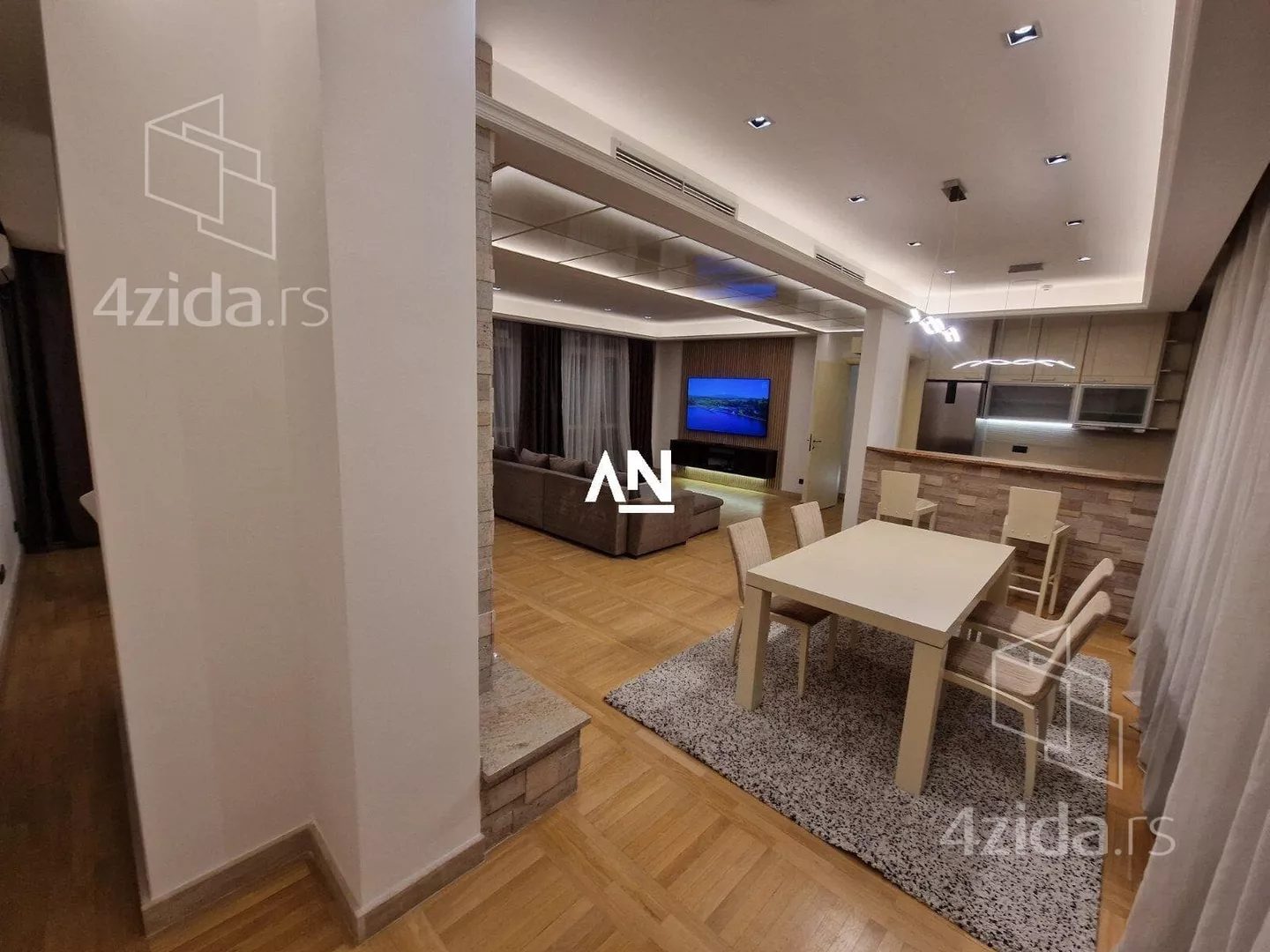 Četvorosoban stan | 4zida