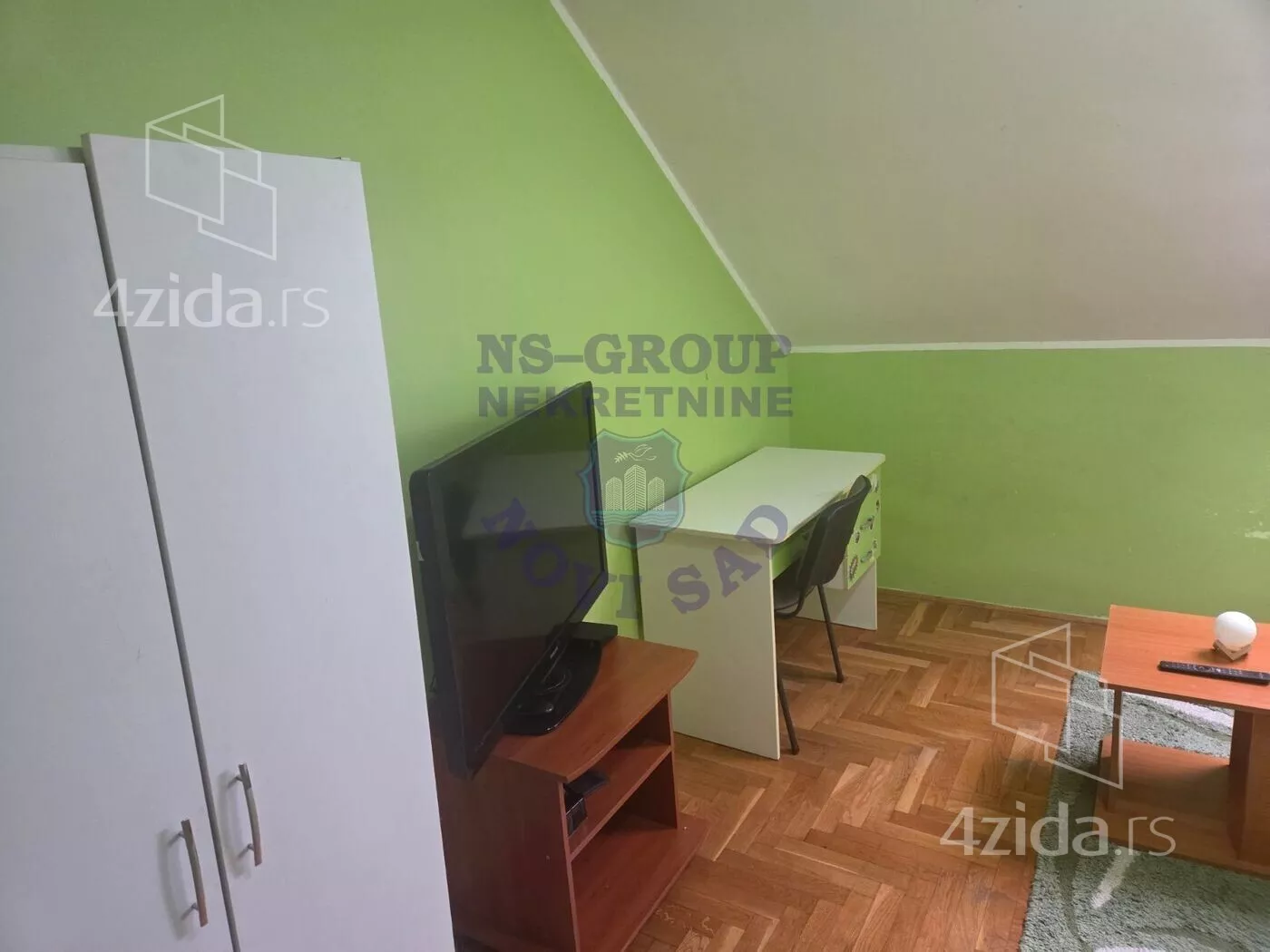 Petosoban stan | 4zida