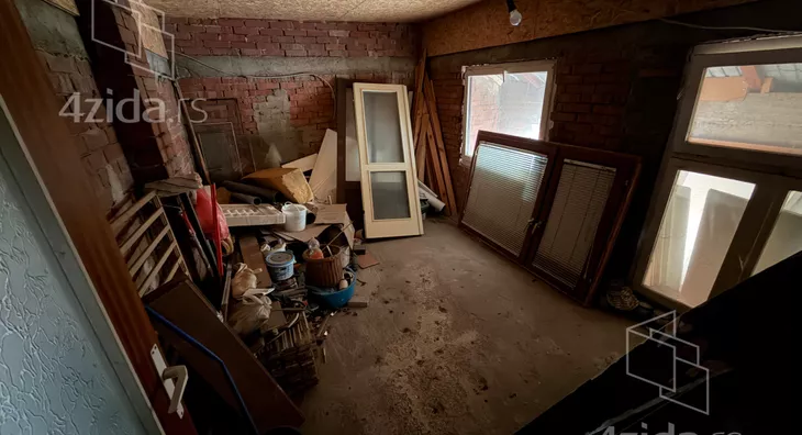 3-etažna kuća | 4zida