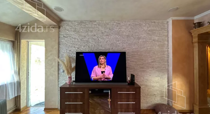 Četvoroiposoban stan | 4zida