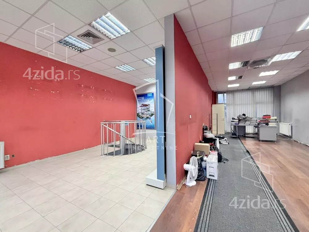 Poslovni prostor | 4zida
