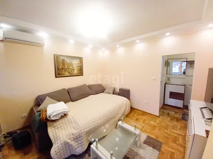 Marine Veličković | 4zida.rs