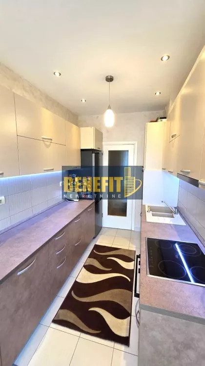 Stepa Stepanović | 4zida.rs