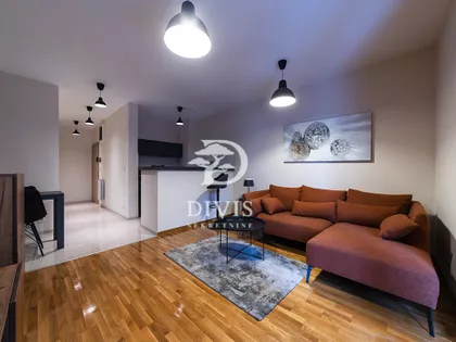 Slavka Ćuruvije bb | 4zida.rs