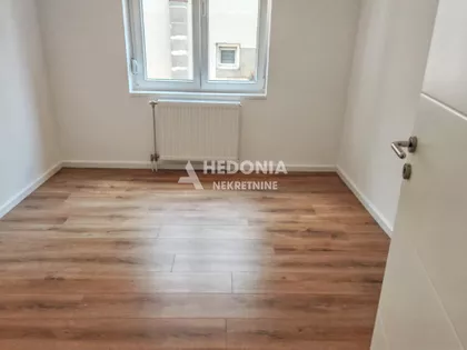 Brusnička | 4zida.rs