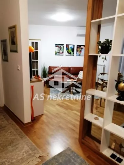 Lekino Brdo | 4zida.rs