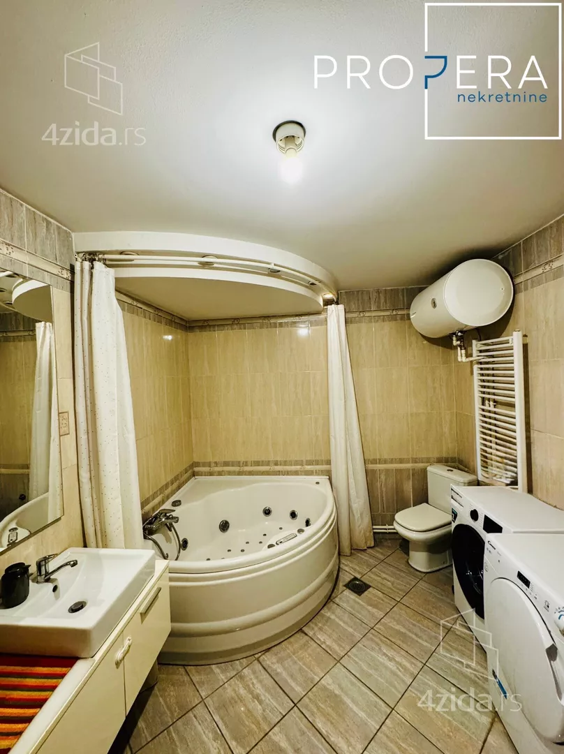 Troiposoban stan | 4zida